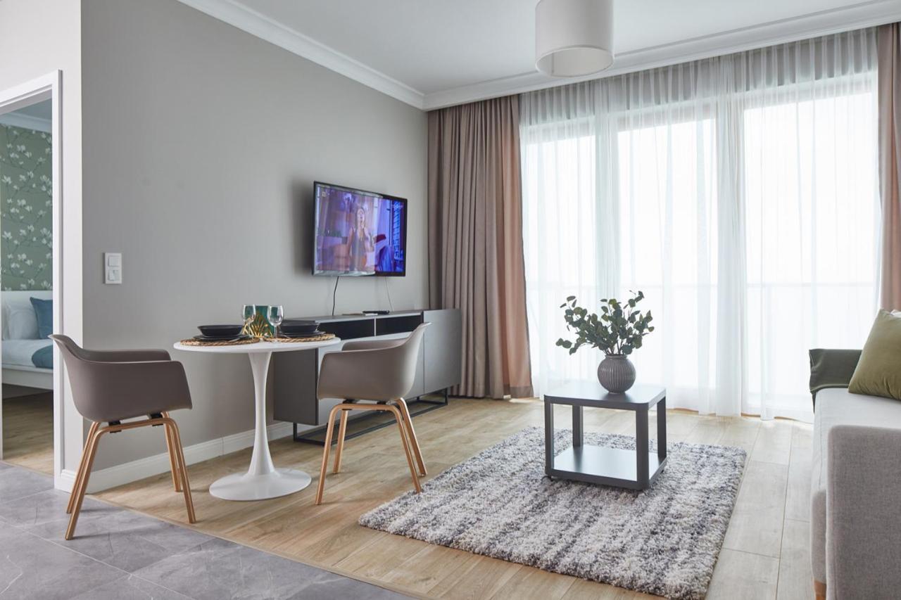 Metro Imielin Apartments Varsóvia Exterior foto