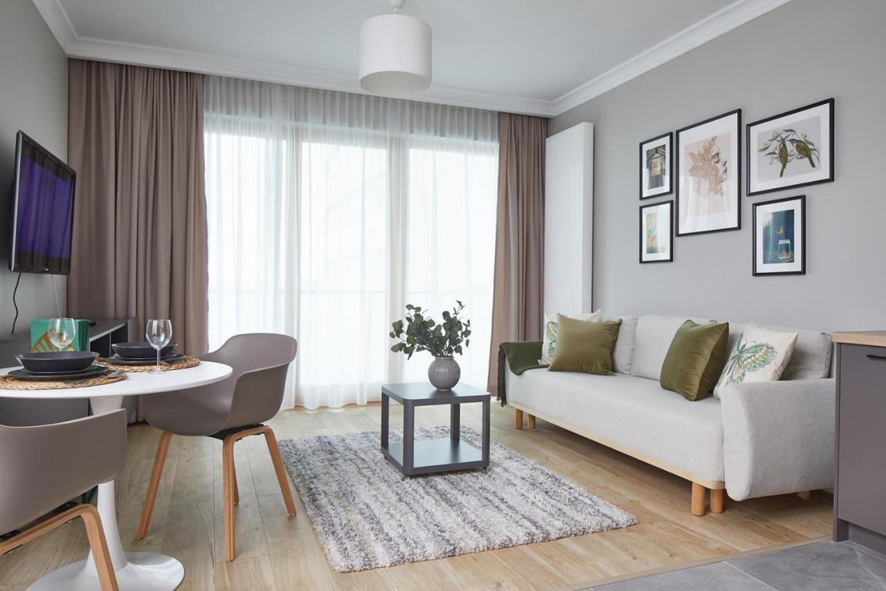 Metro Imielin Apartments Varsóvia Exterior foto